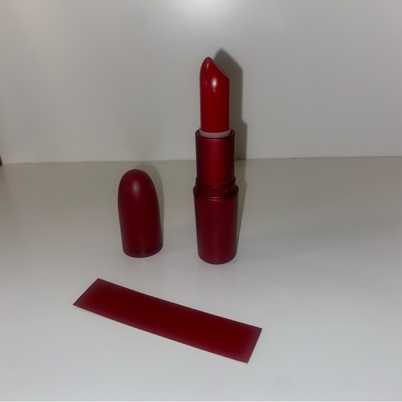 Mac giambattista valli Charlotte lipstick - Picture 2 of 5
